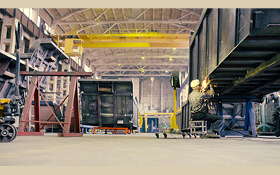 The Benefits of Using Ergonomic Lift Tables in Heavy Load Handling