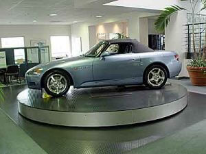 Showroom-Turntable